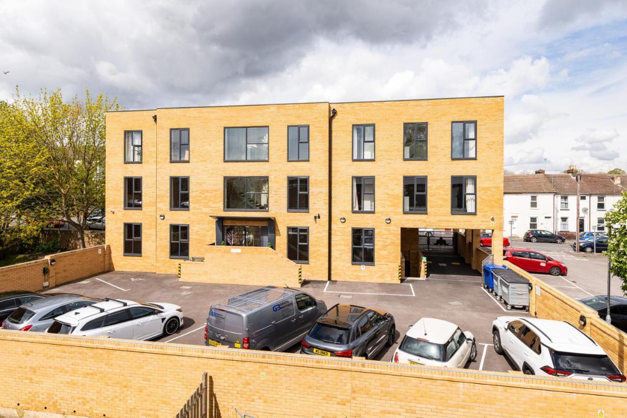 Home From Home - Reliable Long-Term Stay For Working Guests - Apartment 3 Gillingham  Εξωτερικό φωτογραφία